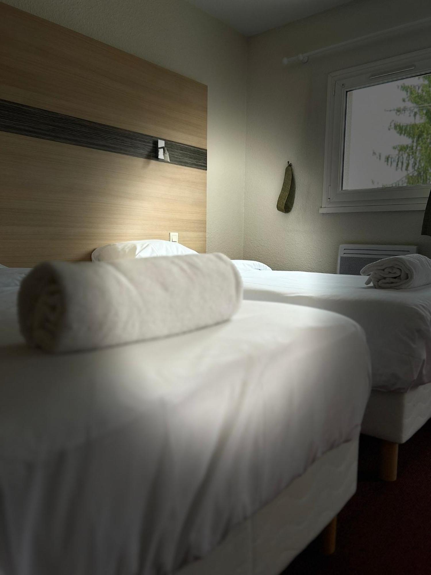 Villy-le-Pelloux Beaujour & Bonsoir Hotel - Restaurant מראה חיצוני תמונה