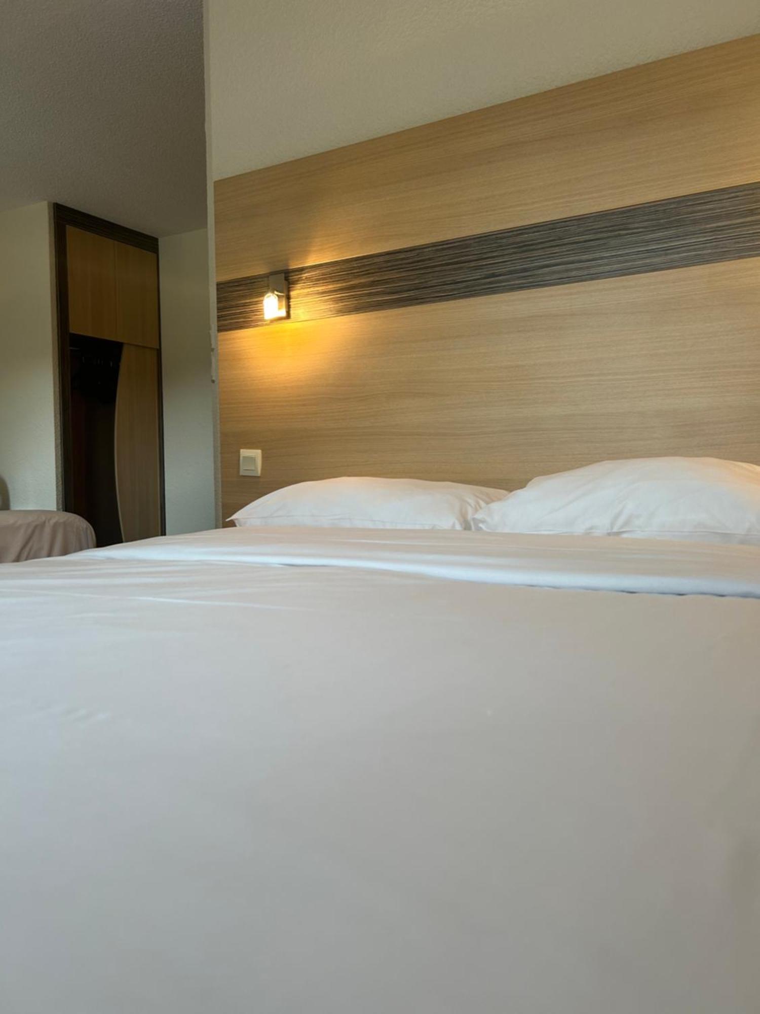 Villy-le-Pelloux Beaujour & Bonsoir Hotel - Restaurant מראה חיצוני תמונה