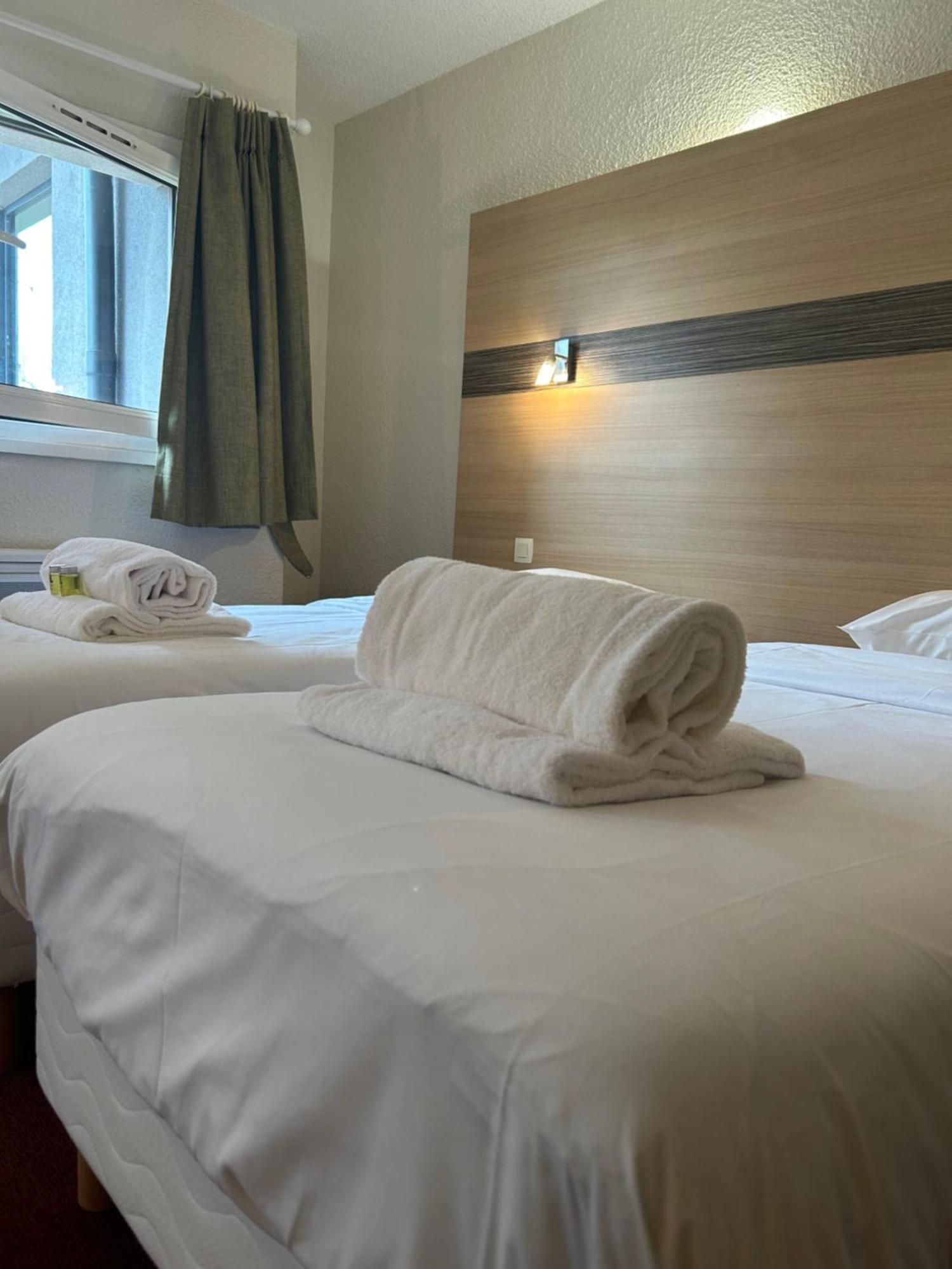 Villy-le-Pelloux Beaujour & Bonsoir Hotel - Restaurant מראה חיצוני תמונה