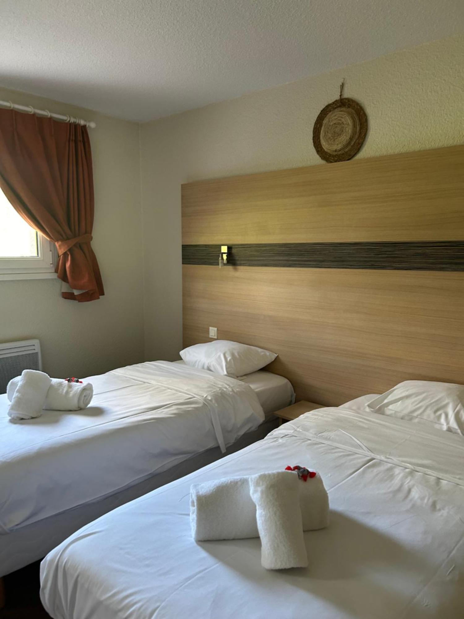 Villy-le-Pelloux Beaujour & Bonsoir Hotel - Restaurant מראה חיצוני תמונה