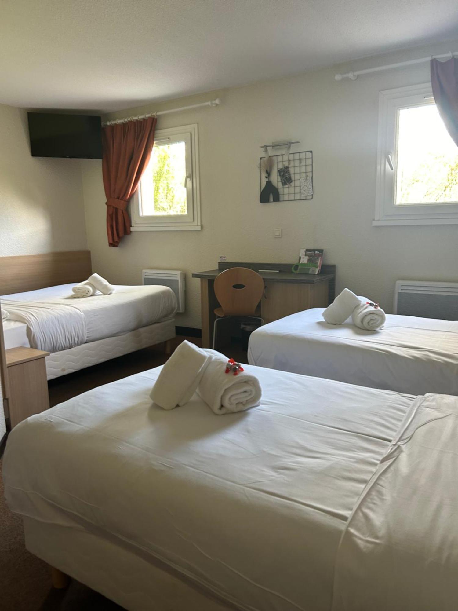 Villy-le-Pelloux Beaujour & Bonsoir Hotel - Restaurant מראה חיצוני תמונה