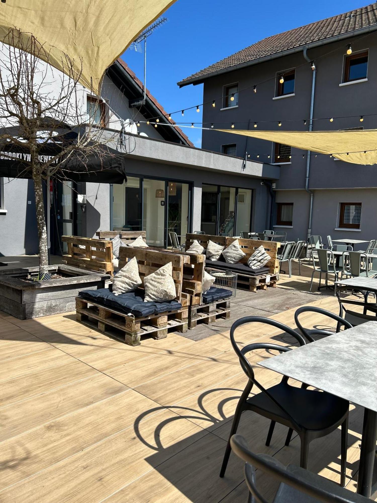 Villy-le-Pelloux Beaujour & Bonsoir Hotel - Restaurant מראה חיצוני תמונה
