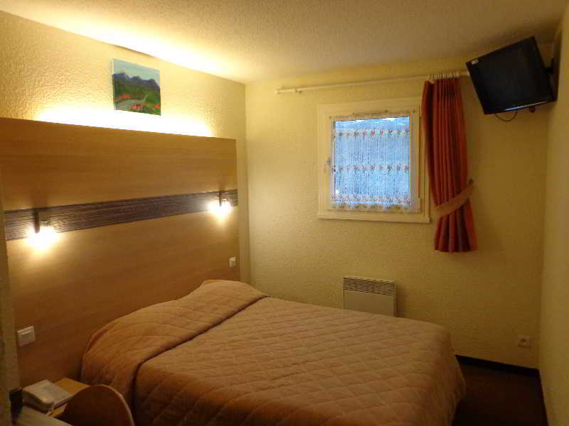 Villy-le-Pelloux Beaujour & Bonsoir Hotel - Restaurant מראה חיצוני תמונה